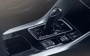   Mitsubishi Eclipse Cross Plug-in Hybrid - 2020