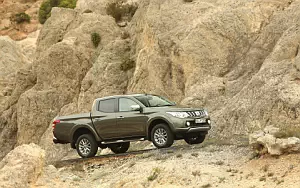   Mitsubishi L200 Double Cab - 2015