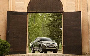   Mitsubishi L200 Double Cab - 2015