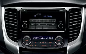   Mitsubishi L200 Double Cab - 2015