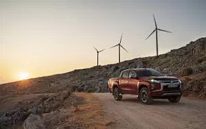 Обои автомобили Mitsubishi L200 Double Cab - 2019