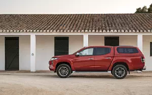 Обои автомобили Mitsubishi L200 Double Cab - 2019