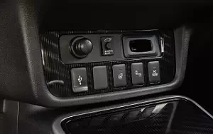   Mitsubishi Outlander PHEV - 2020