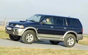   Mitsubishi Pajero Sport 3.0 V6 AT - 2005