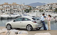 Обои автомобили Opel Astra GTC - 2005