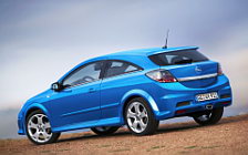 Обои автомобили Opel Astra OPC - 2005