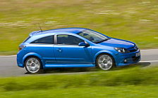 Обои автомобили Opel Astra OPC - 2005