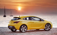 Обои автомобили Opel Astra GTC - 2011