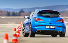 Обои автомобили Opel Astra OPC - 2012