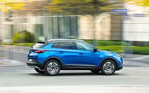   Opel Grandland X Turbo - 2017