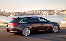 Обои автомобили Opel Insignia BiTurbo Sports Tourer - 2012