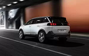 Обои автомобили Peugeot 5008 GT Line - 2016