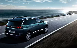   Peugeot 5008 - 2016