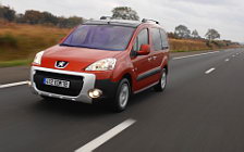 Обои автомобили Peugeot Partner Tepee - 2008