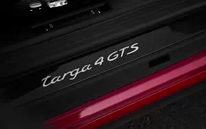   Porsche 911 Targa 4 GTS - 2017
