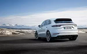   Porsche Cayenne Turbo - 2017