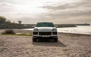   Porsche Cayenne S E-Hybrid (Carrara White Metallic) - 2023