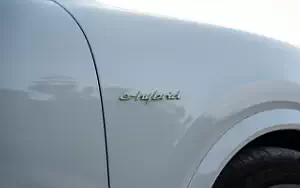   Porsche Cayenne S E-Hybrid (Carrara White Metallic) - 2023