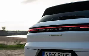   Porsche Cayenne S E-Hybrid (Carrara White Metallic) - 2023
