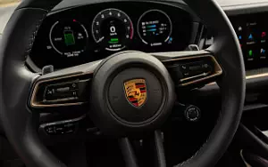   Porsche Cayenne S E-Hybrid (Carrara White Metallic) - 2023