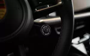   Porsche Cayenne S E-Hybrid (Carrara White Metallic) - 2023