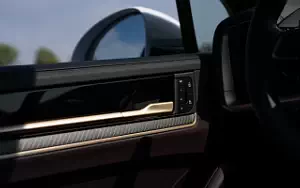   Porsche Cayenne S E-Hybrid (Carrara White Metallic) - 2023