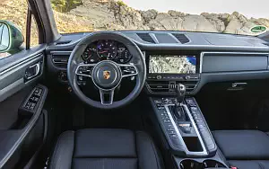   Porsche Macan (Mamba Green Metallic) - 2018
