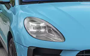   Porsche Macan (Miami Blue) - 2018