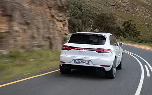 Обои автомобили Porsche Macan Turbo (Carrara White Metallic) - 2019
