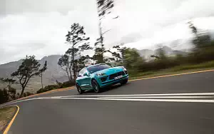 Обои автомобили Porsche Macan Turbo (Miami Blue) - 2019