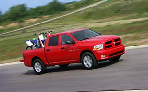   Ram 1500 Express Crew Cab - 2012