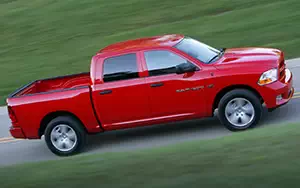   Ram 1500 Express Crew Cab - 2012