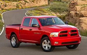   Ram 1500 Express Crew Cab - 2012