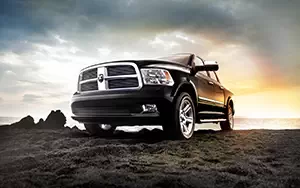   Ram 1500 Laramie Limited Crew Cab - 2012