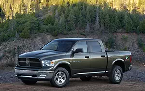   Ram 1500 Mossy Oak - 2012