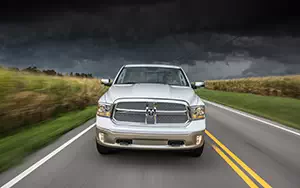   Ram 1500 Laramie Longhorn Crew Cab - 2013