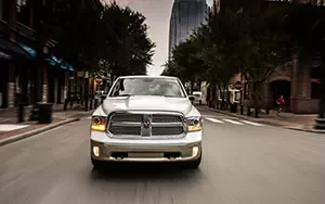   Ram 1500 Laramie Longhorn Crew Cab - 2013