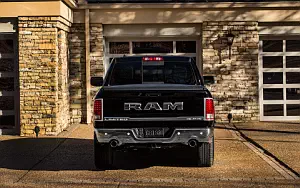   Ram 1500 Laramie Limited Crew Cab - 2015
