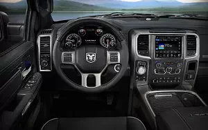   Ram 1500 Laramie Limited Crew Cab - 2015