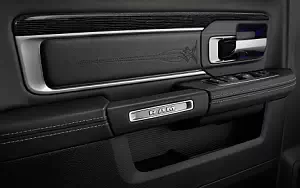   Ram 1500 Laramie Limited Crew Cab - 2015