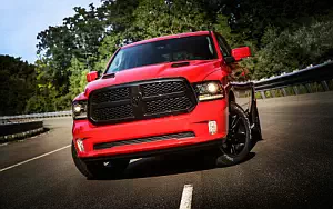   Ram 1500 Sport Night Quad Cab - 2016