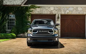   Ram 1500 Limited Tungsten Edition Crew Cab - 2017