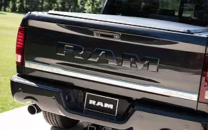   Ram 1500 Limited Tungsten Edition Crew Cab - 2017
