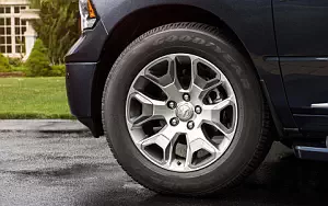   Ram 1500 Limited Tungsten Edition Crew Cab - 2017