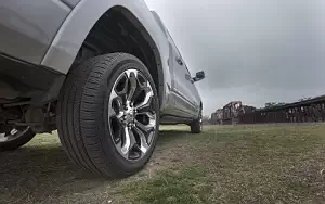   Ram 1500 Limited Crew Cab - 2018