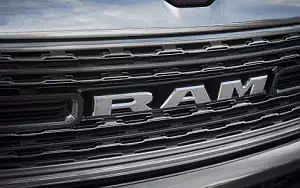   Ram 1500 Limited Crew Cab - 2018