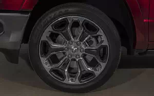   Ram 1500 Limited Crew Cab - 2018