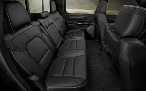   Ram 1500 Limited Crew Cab - 2018