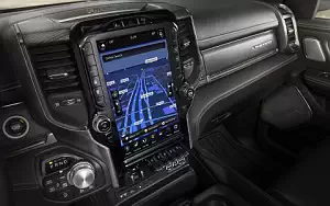   Ram 1500 Limited Crew Cab - 2018