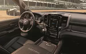   Ram 1500 Limited Kentucky Derby Crew Cab - 2018